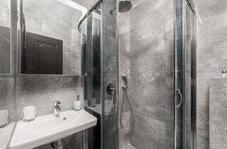 Апарт-отели Monika Apart Hotel Одесса Номер с 2 кроватями размера «queen-size»-1